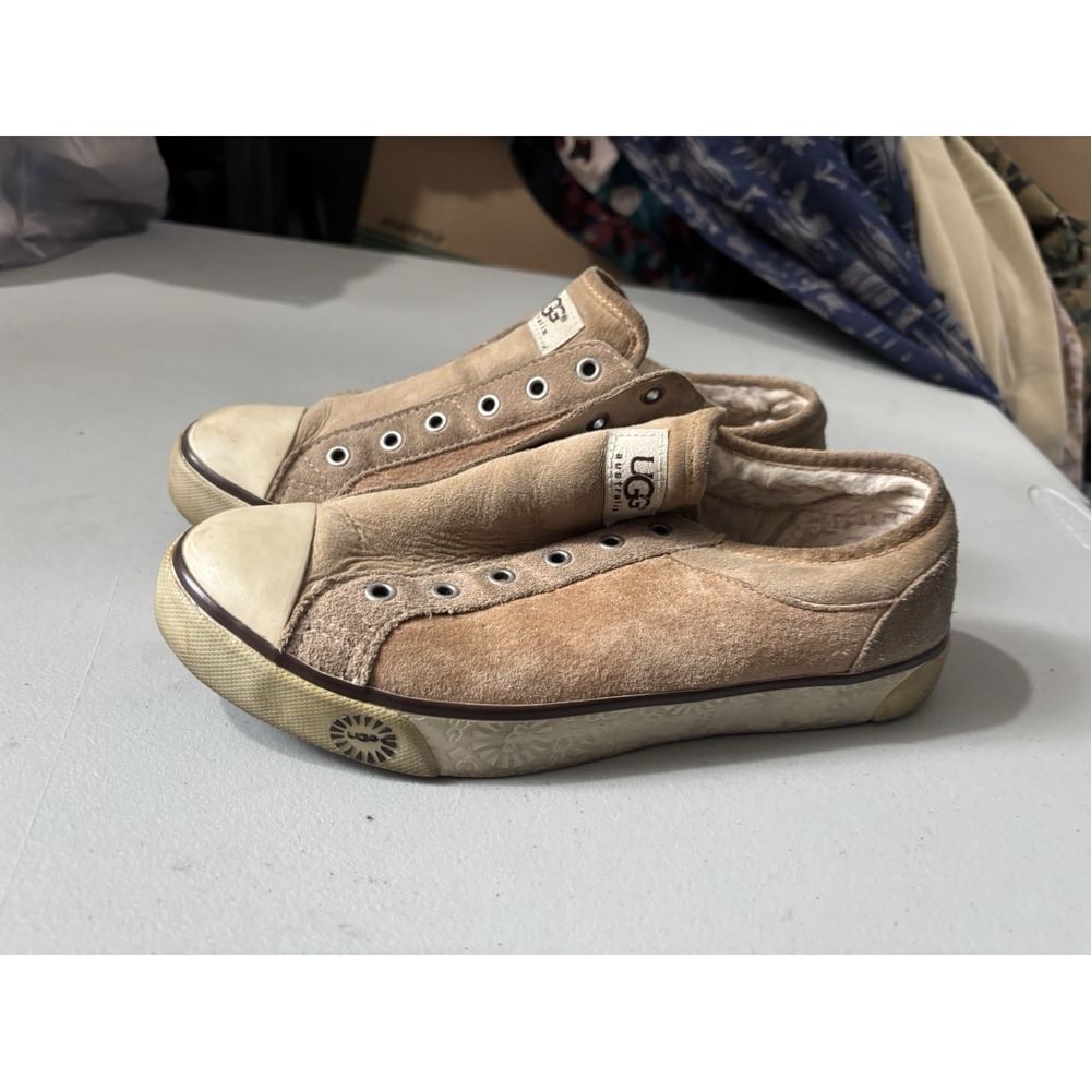 UGG Womens EVERA 1888 Ta Suede Leather Shearling Lined Sneakers Sz 8 Laceless